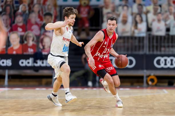 他们究竟是 他们究竟是