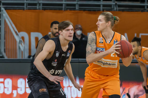 多支首次争 多支首次争