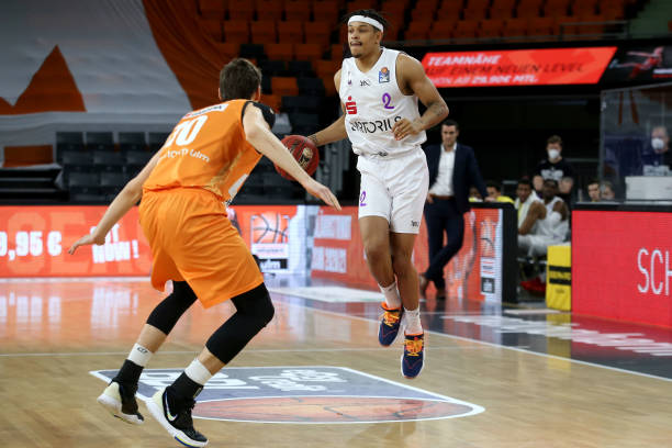 的转会决策 的转会决策